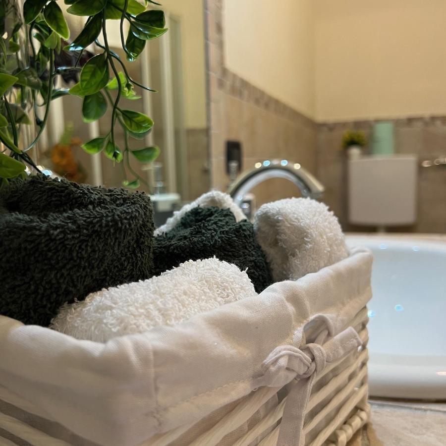 Saint Michel Apartment Dolceacqua Bagian luar foto